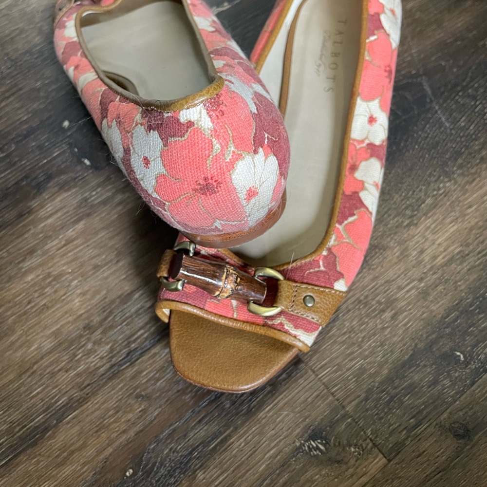 Talbots flats - Picture 7 of 7